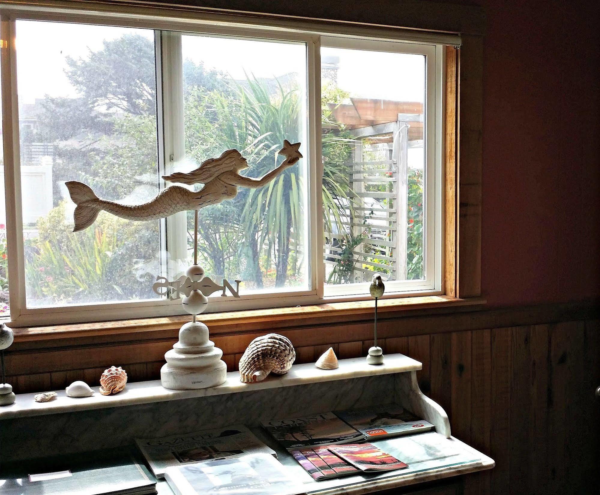 Sea Sprite At Haystack Rock Hotel Cannon Beach Exterior photo